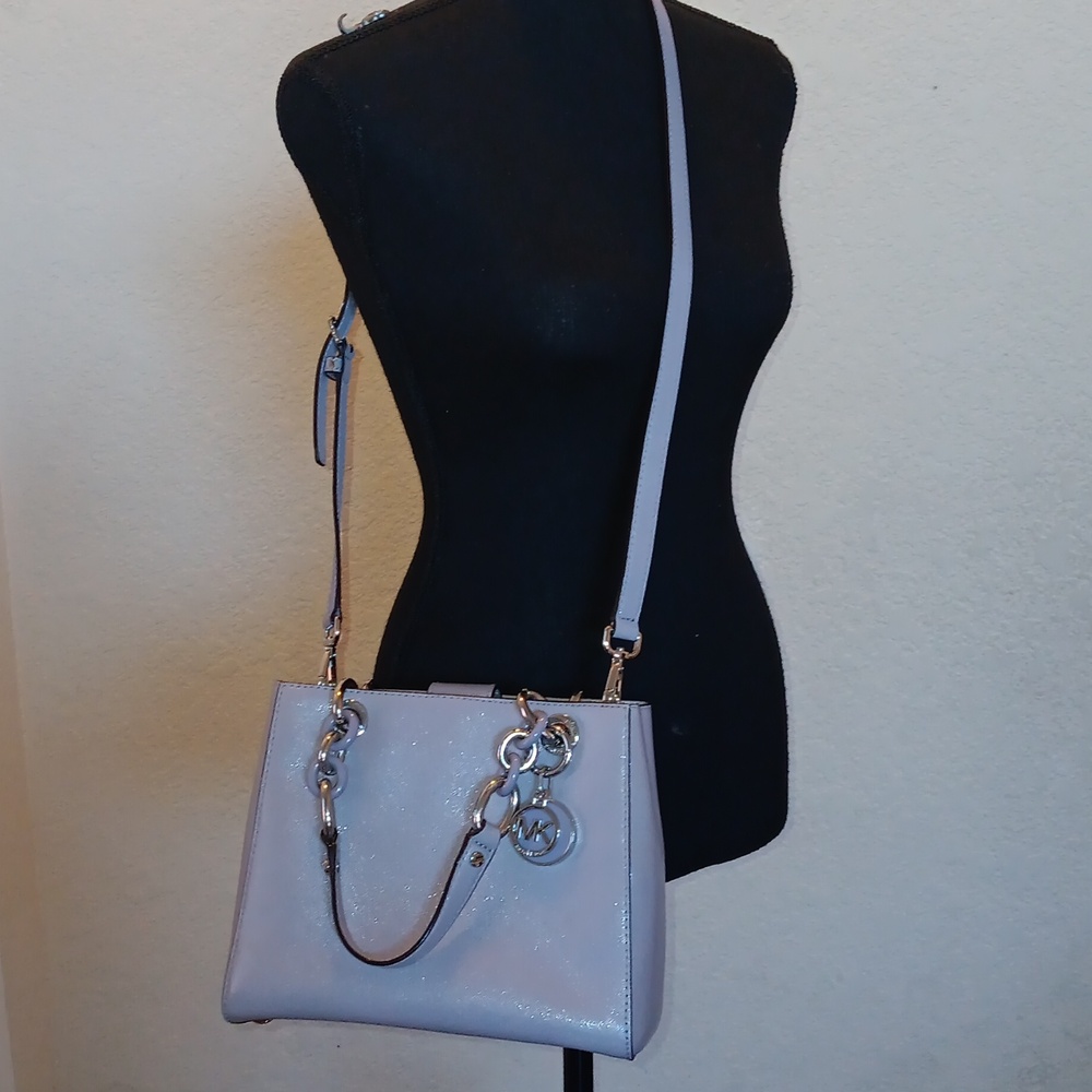 Michael Kors Cynthia Small Leather Satchel bag in a pale purple/blossom